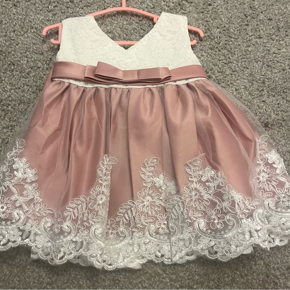 SHEIN *NEW* Pink and White Lace Baby Dress